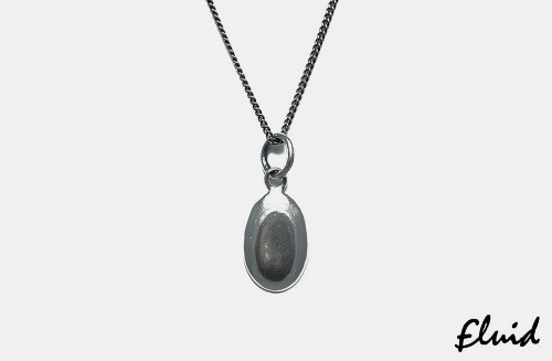[fluid] oval pendant